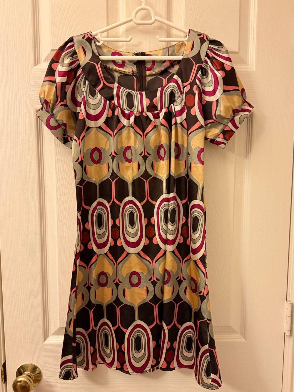 a'gaci Retro Geometric Short Sleeve Mini Dress - Black, Gold & Pink